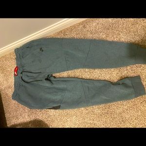 Very clean olive/green joggers